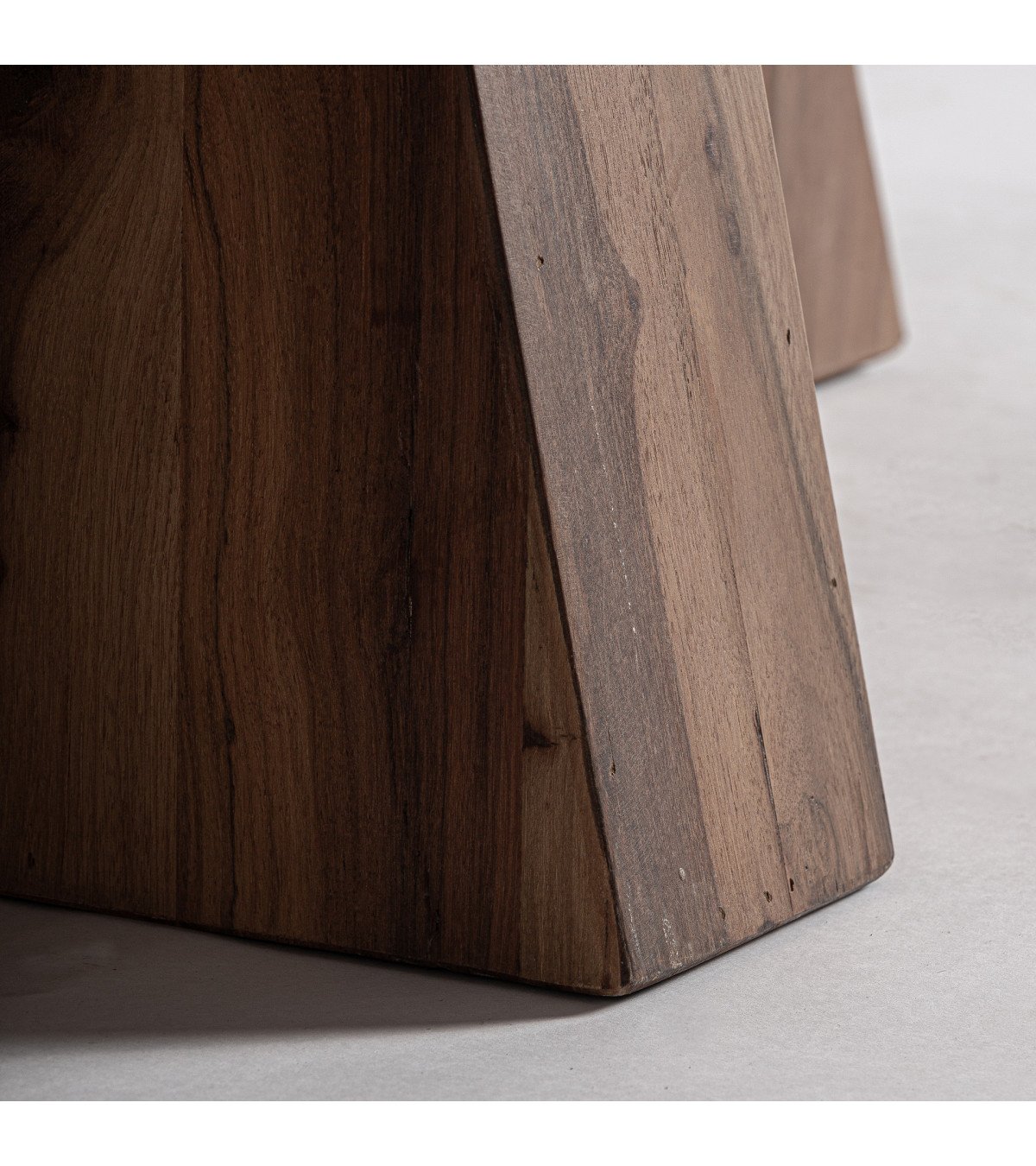 Mesa comedor brutalist