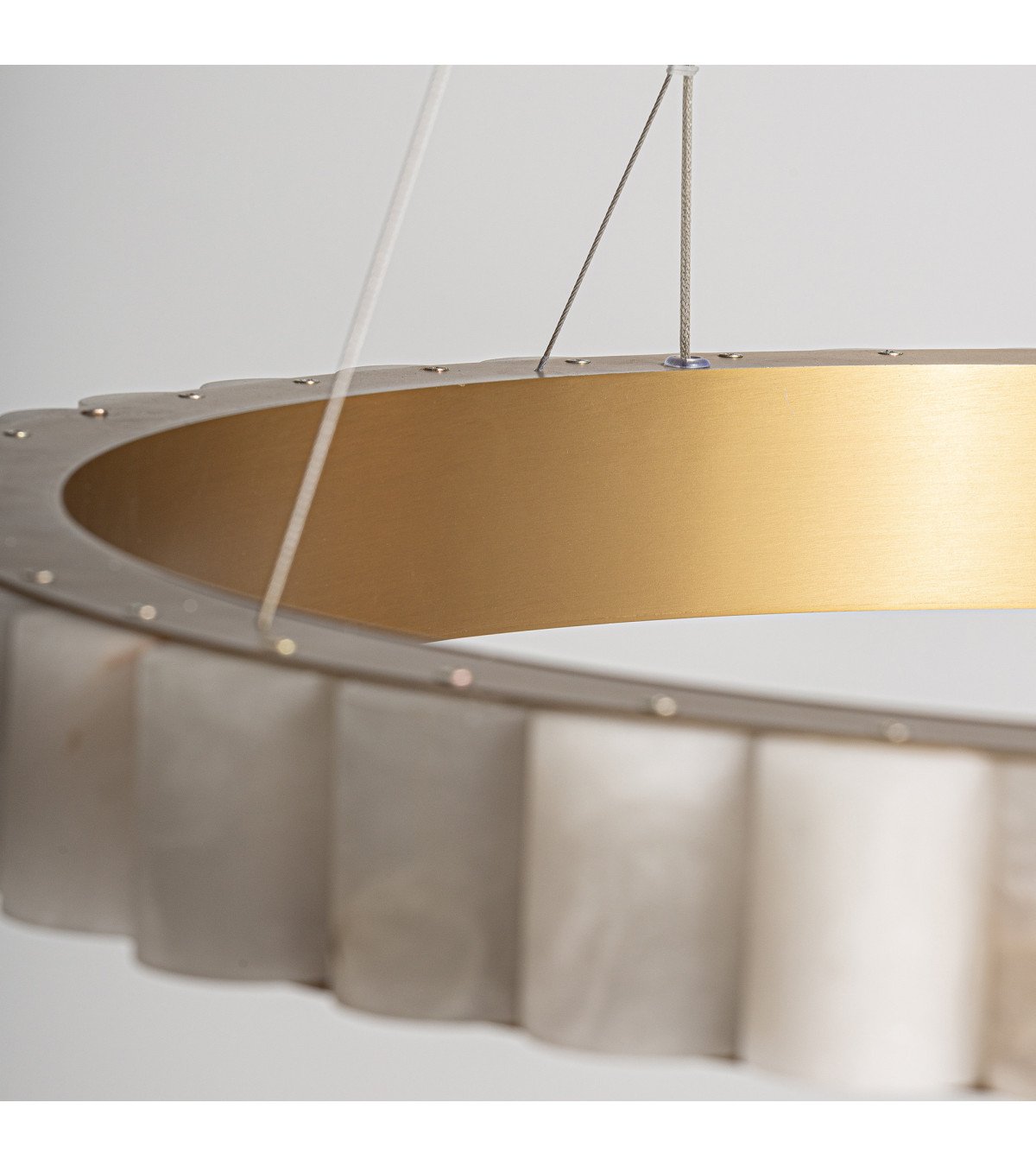 Lámpara de colgar aurea