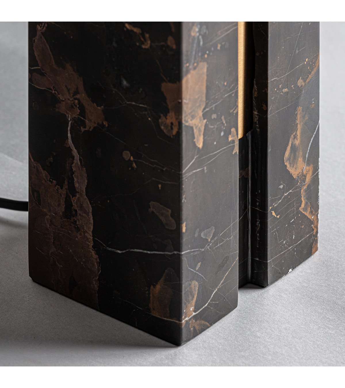 Lámpara de sobremesa helios