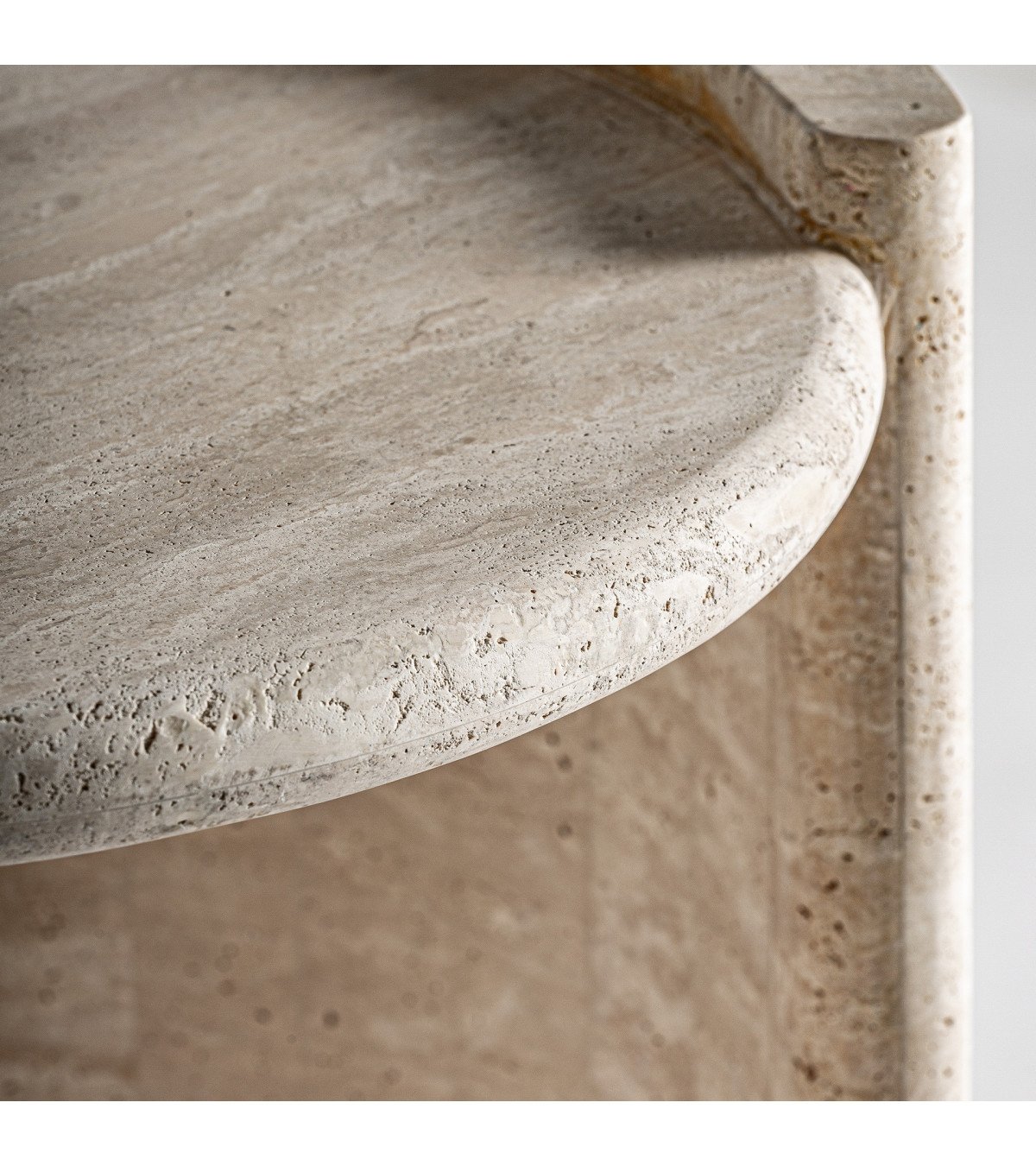 Mesa auxiliar thiennes