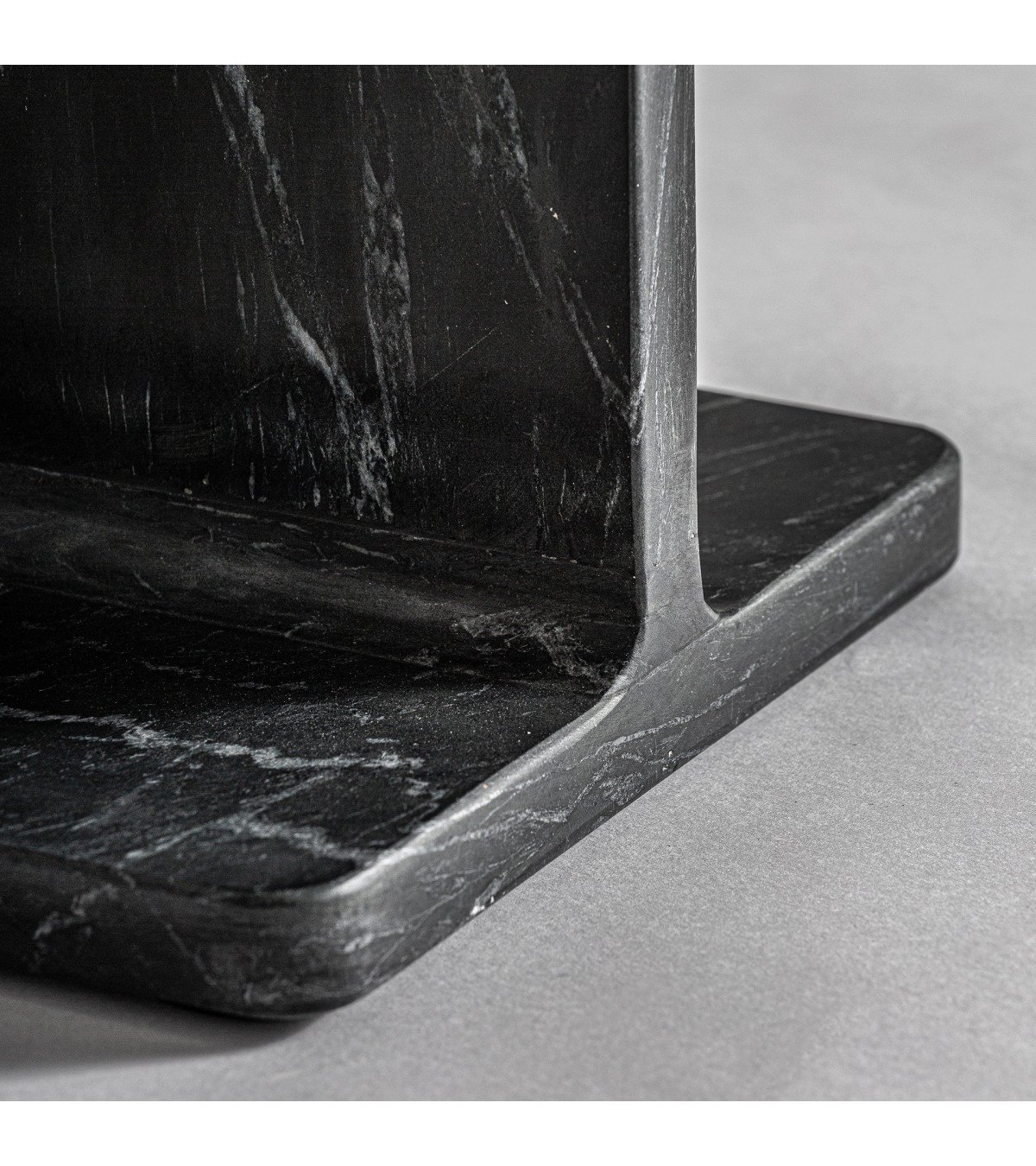 Mesa auxiliar marquina