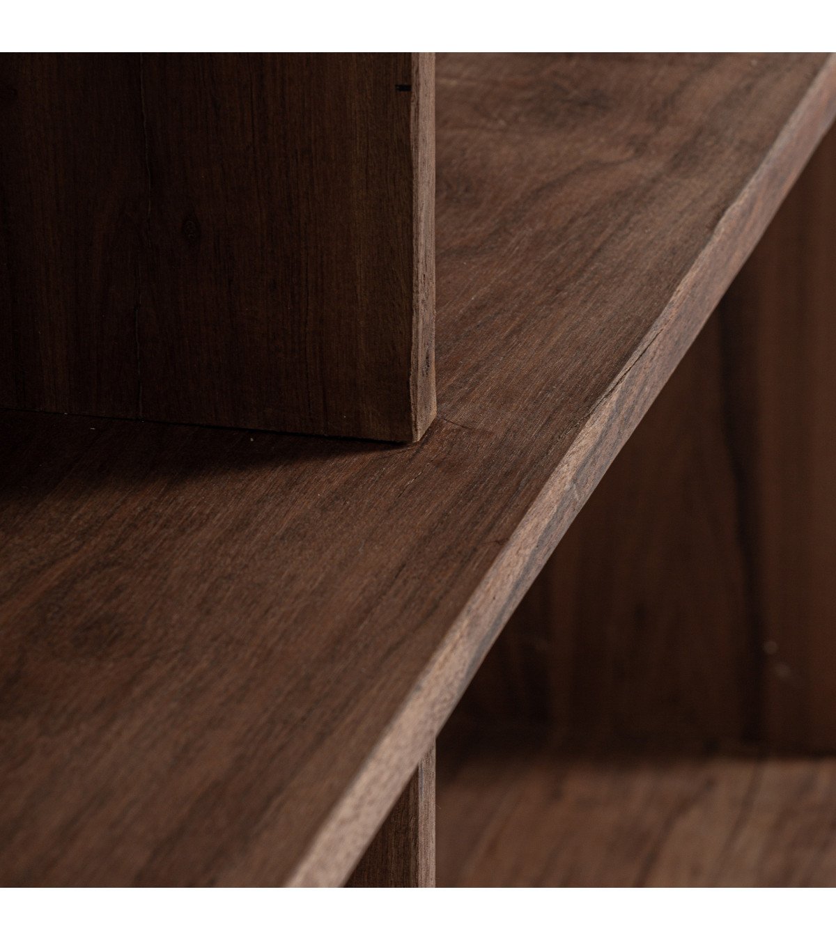 Estante modular Brutalist