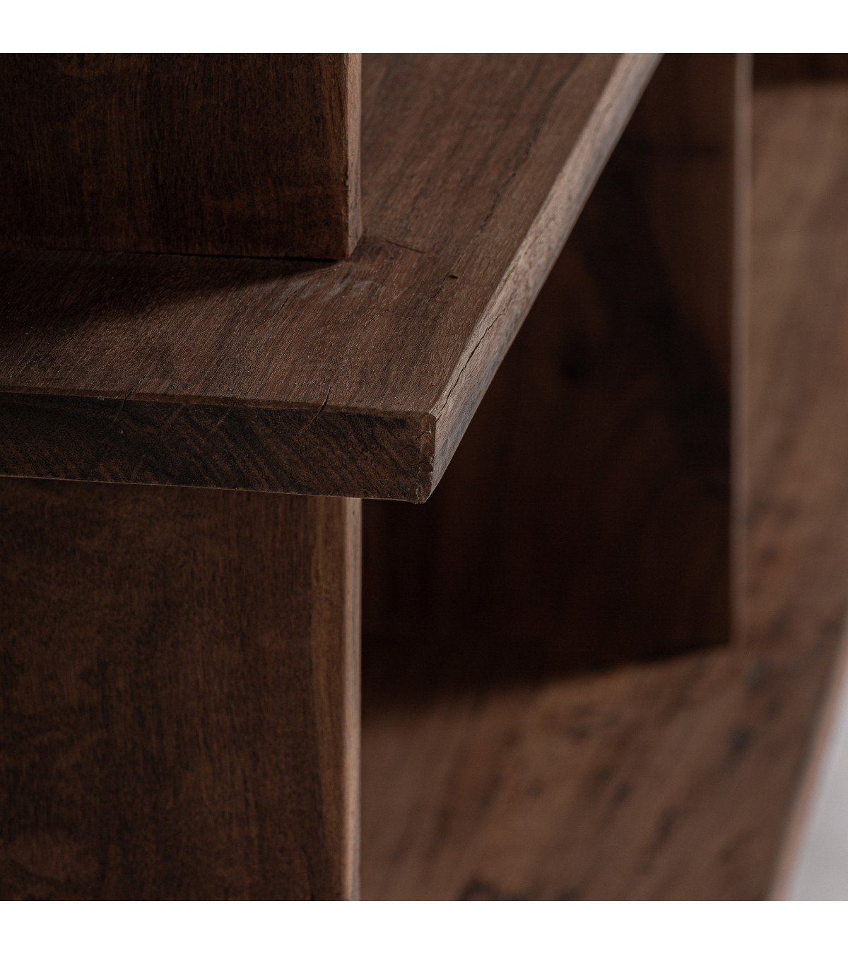 Estante modular Brutalist