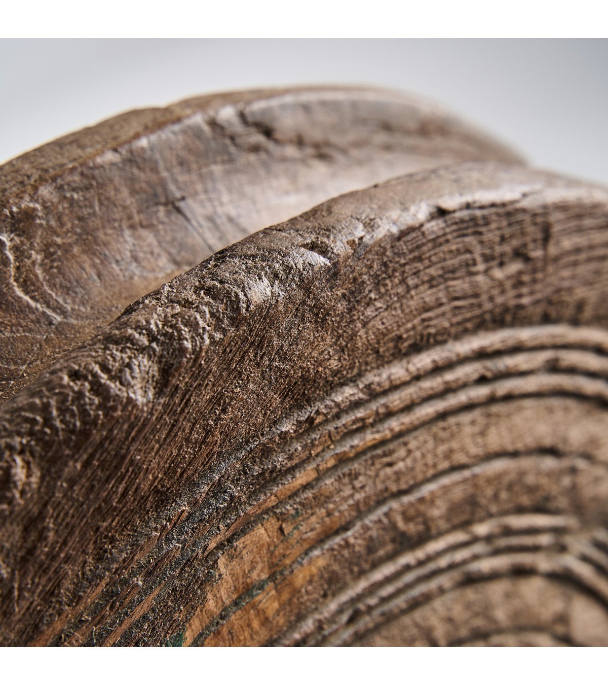 Figura decorativa j 3 polea