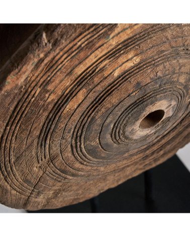 Figura decorativa j 3 polea