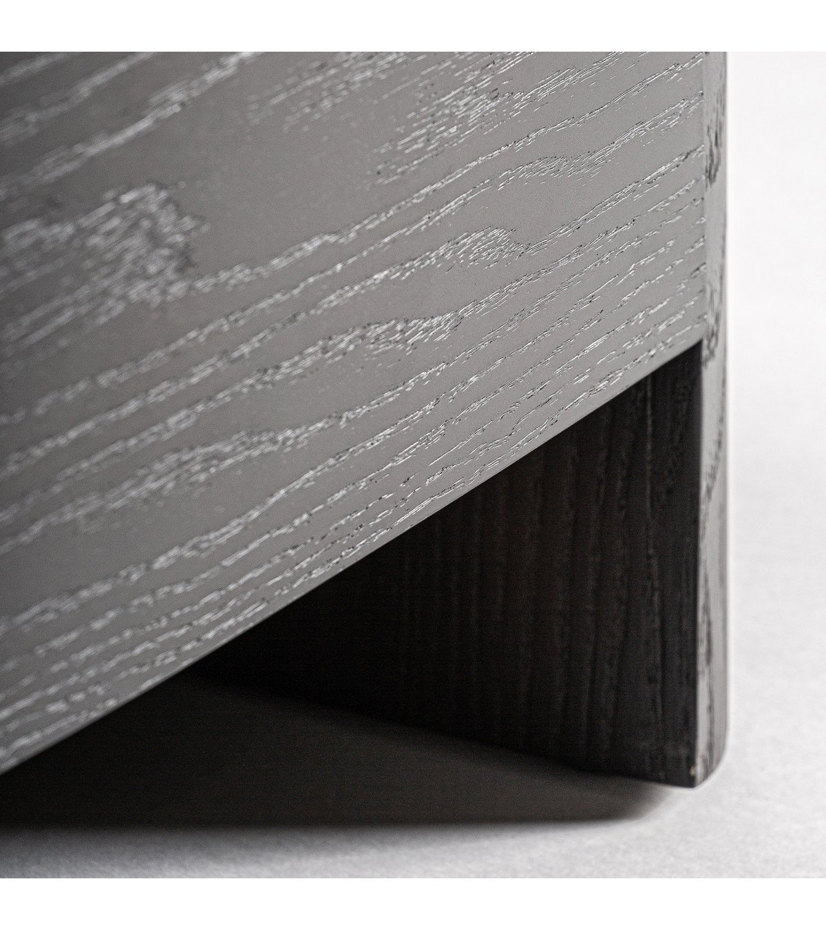 Mesita de noche wolfach