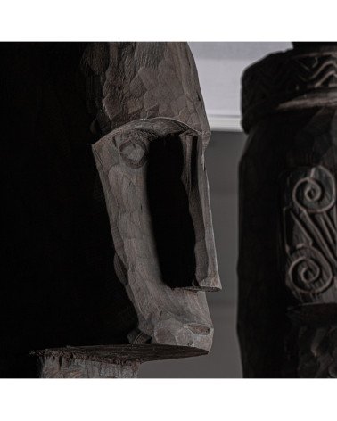 Escultura pie j 2