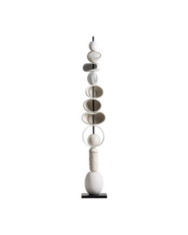 Escultura pie