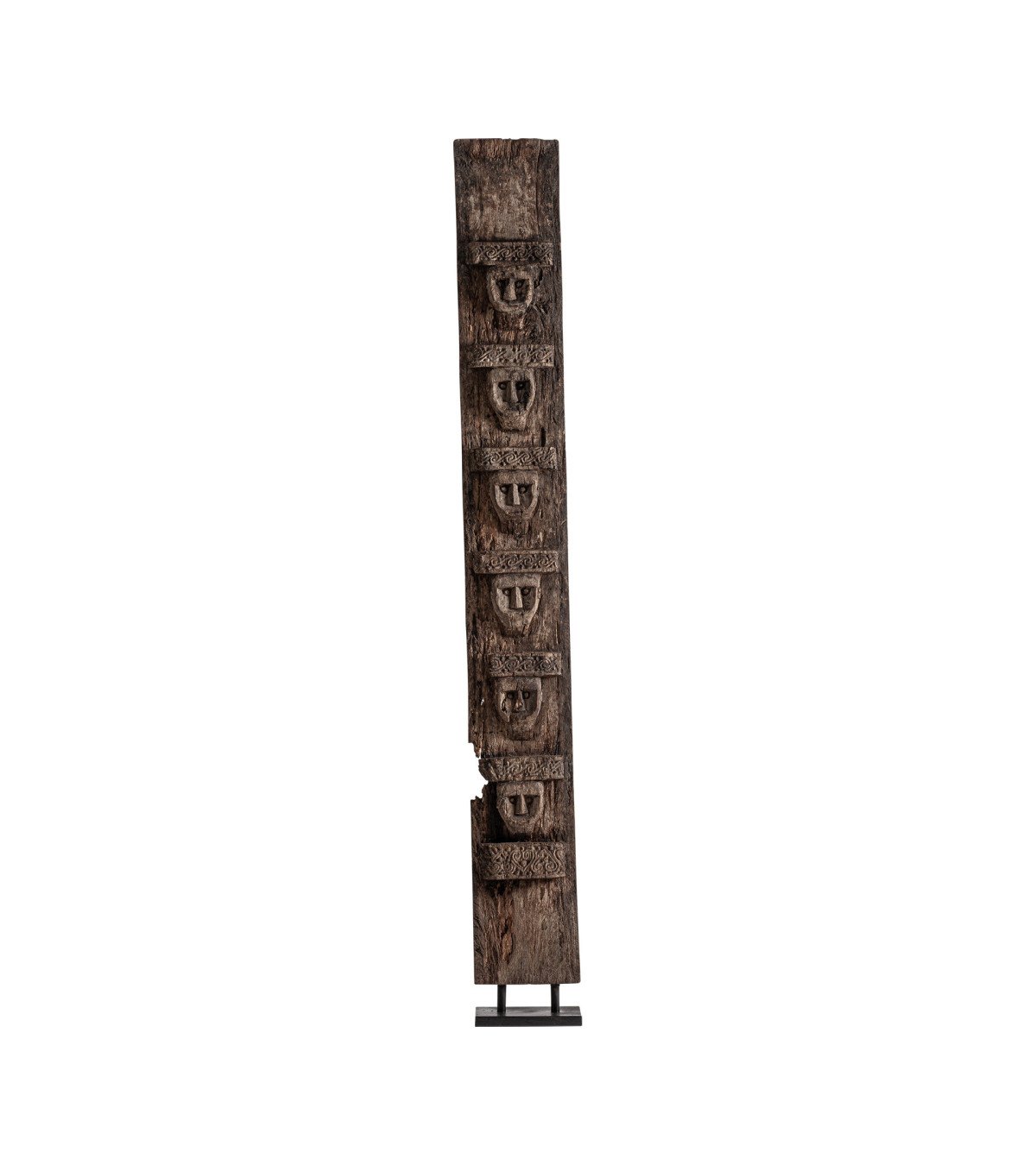Escultura pie