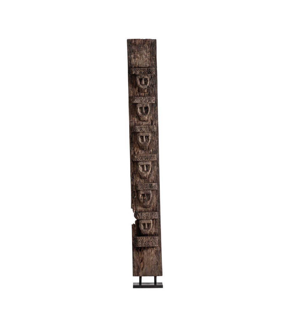 Escultura pie