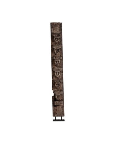 Escultura pie