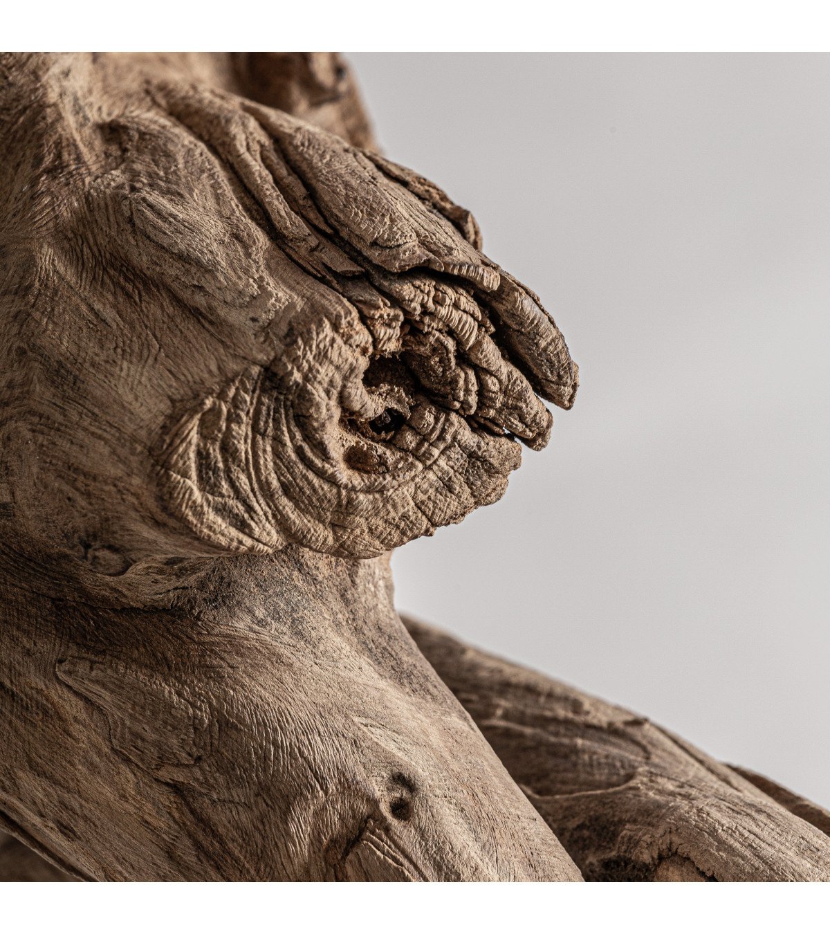 Escultura pie