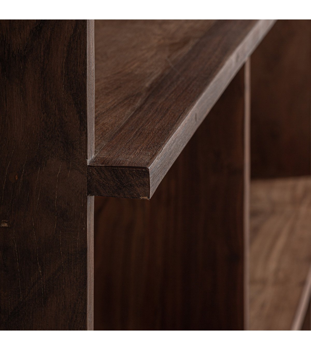 Estante modular Brutalist