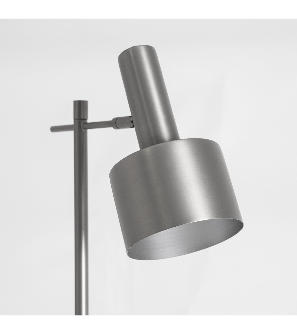 Lámpara de pie jehna