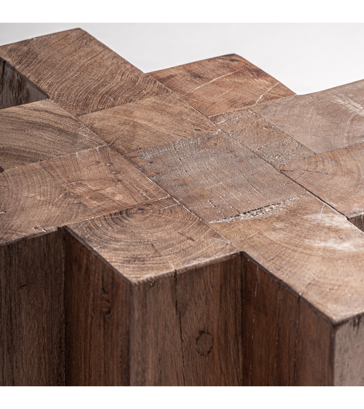 Mesa auxiliar brutalist